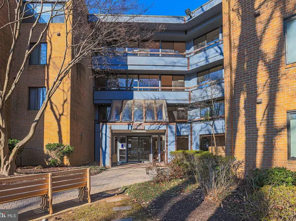 6350 Red Cedar Pl Unit 214, Baltimore, MD 21209