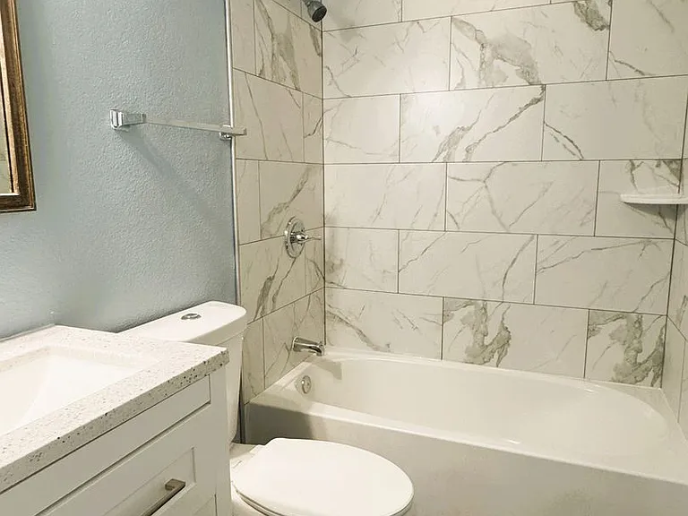 3282 Adams Dr #203B — Photo 2