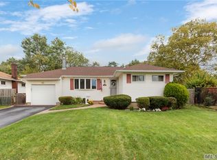 78 Margaret Rd, Massapequa, NY 11758