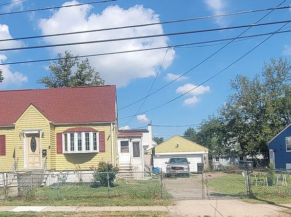 214 Campbell St