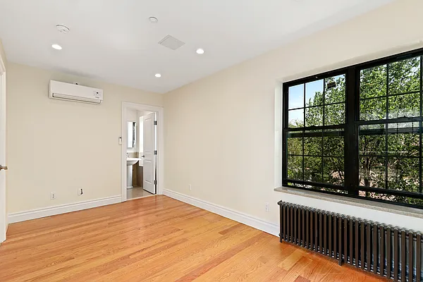 Rented by Compass | media 8