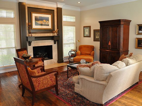 5th image of 6004 Richwater Dr