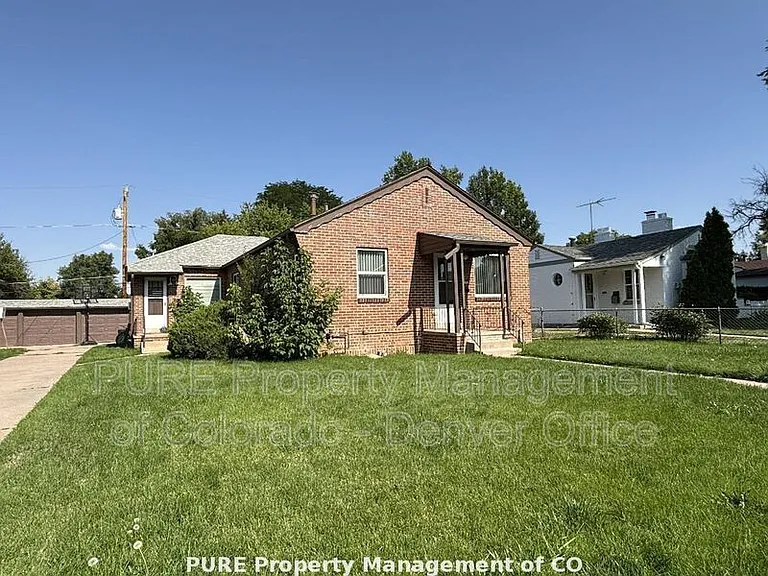 772 N Forest St — Photo 18