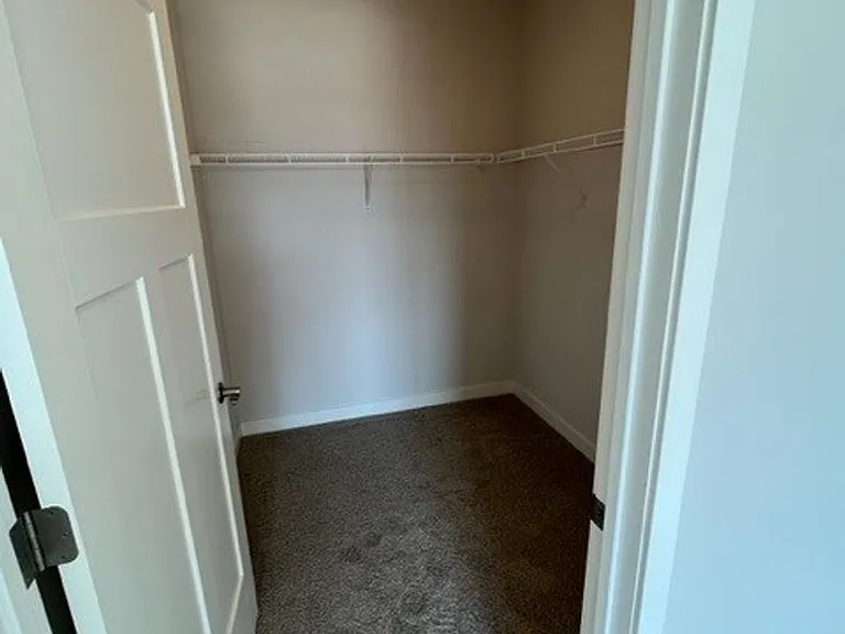 Cottage Grove Commons: Gaston — Photo 22