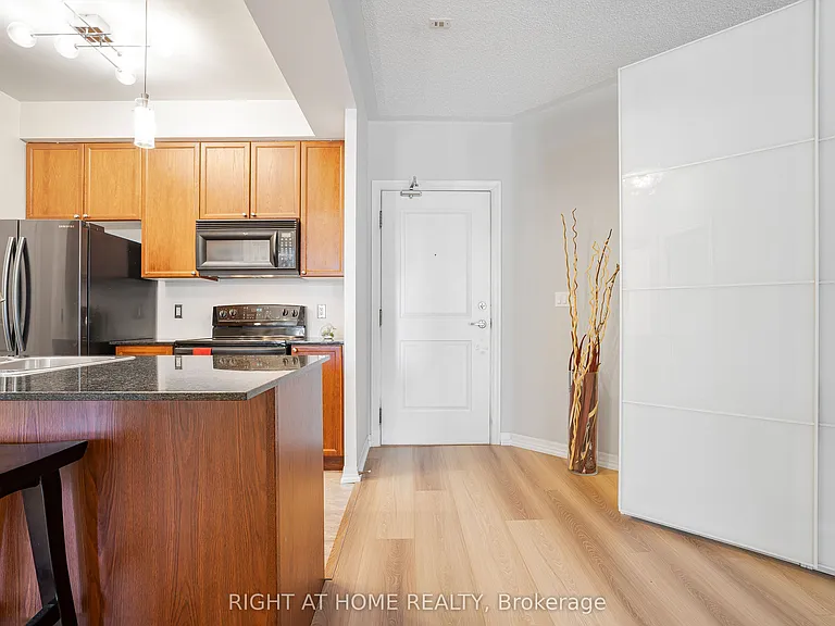 245 Dalesford Rd #117 — Photo 5