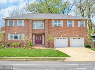 2800 John Marshall Dr, Arlington, VA 22207