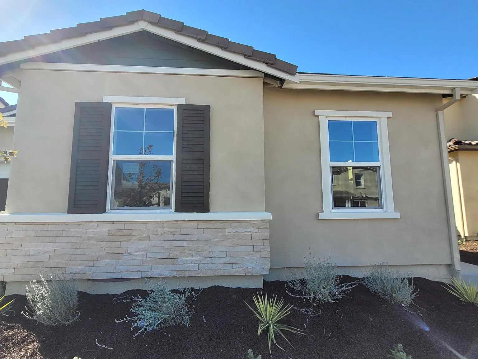4 bed, 2245 sqft, $3,850 — Photo 3