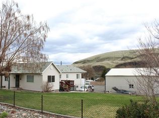 1113 3rd St, Asotin, WA 99402