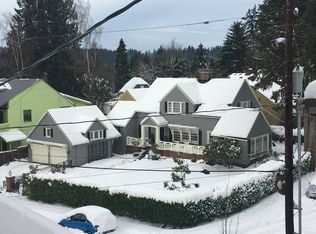 2737 SW Montgomery Dr, Portland, OR 97201