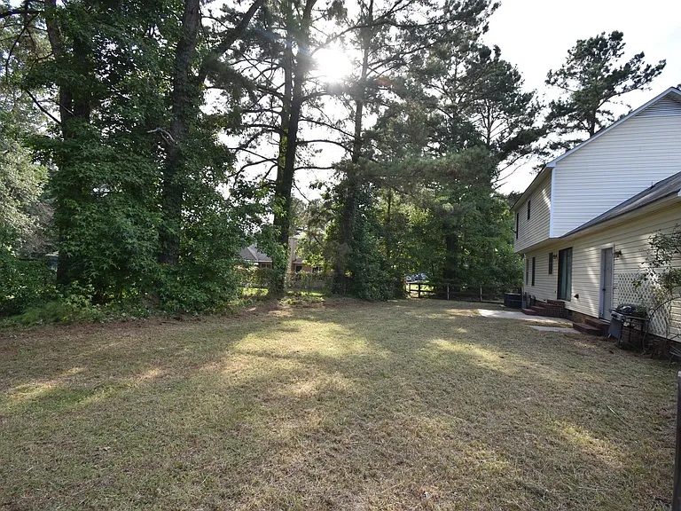 202 Cobblestone Ct — Photo 16