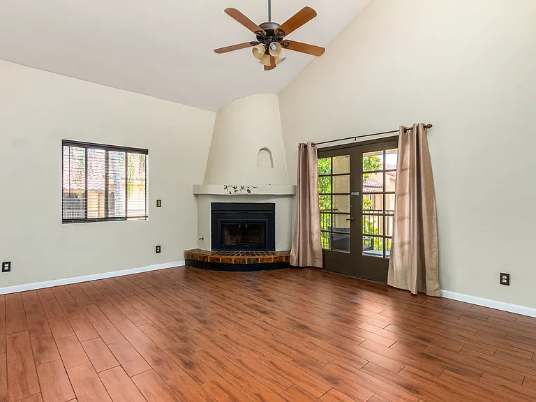 8255 N Oracle Rd #210 — Photo 8