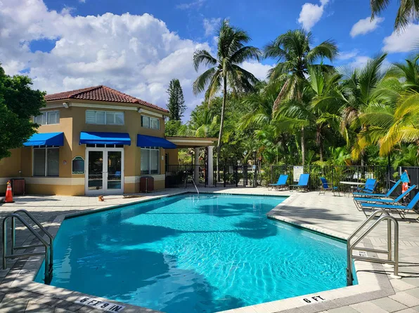 771 N Pine Island Rd APT 308, Fort Lauderdale, FL 33324