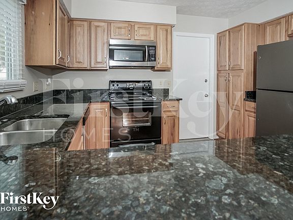 4th image of 9625 Lackawana Ct