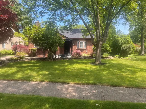 309 Connecticut Dr, Erie, PA 16505