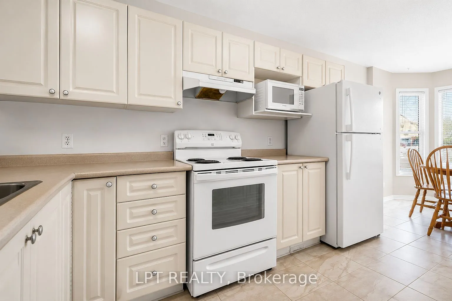 3 bed, $3,250 — Photo 4