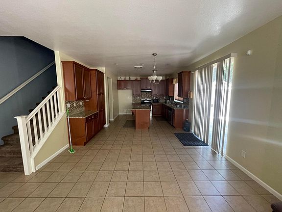 2nd image of 530 Starwood Ct