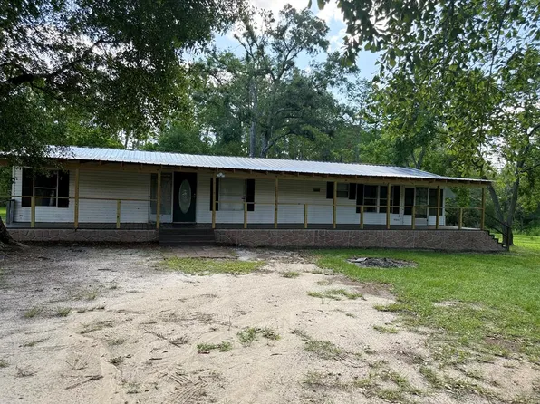 1975 Clyde Kirkland Rd, Douglas, GA 31535