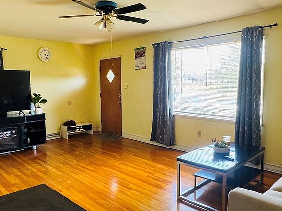 4th image of 4049 Germania St