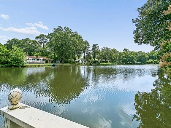 4th image of 25 Garland Dr