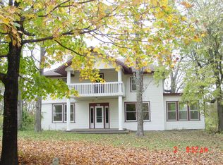 713 Loop St, Galena, MO 65656