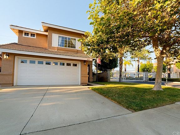 2nd image of 823 Alpine Dr