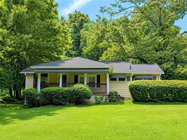 1360 Cunningham Rd SW, Marietta, GA 30008