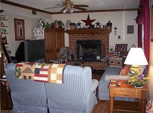 2nd image of 761 Dwyer Rd