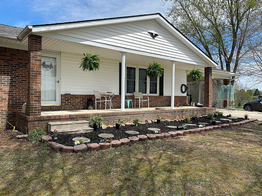 2137 Browntown Rd, Sparta, TN 38583 Zillow