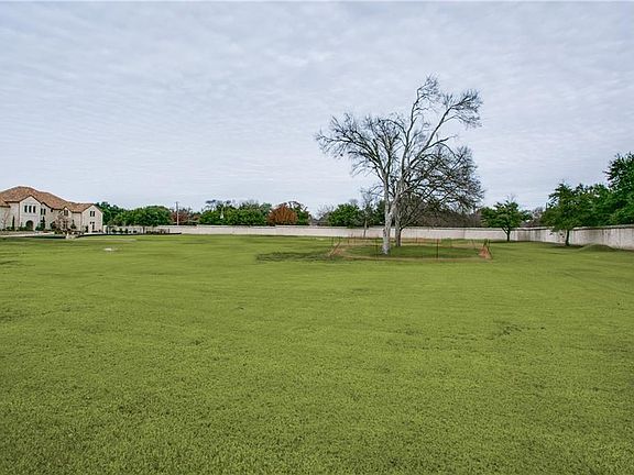 3rd image of 10728 Bridge Hollow Ct