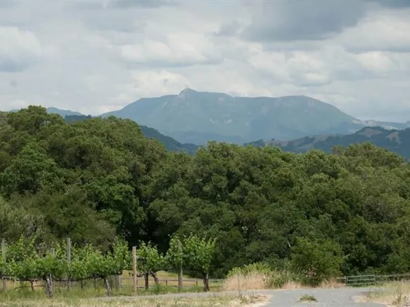2427 Mill Creek Rd, Healdsburg, CA 95448