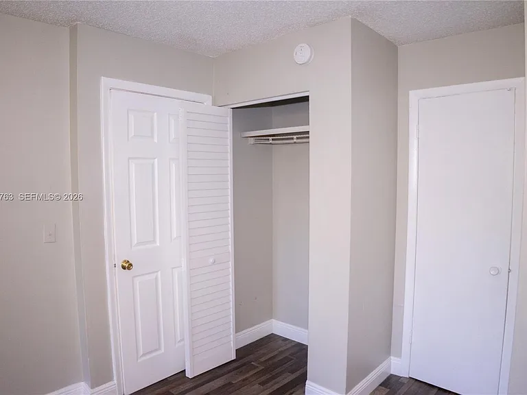 4240 Woodside Dr #4 — Photo 18