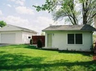 205 Southern Ter, Island Lake, IL 60042