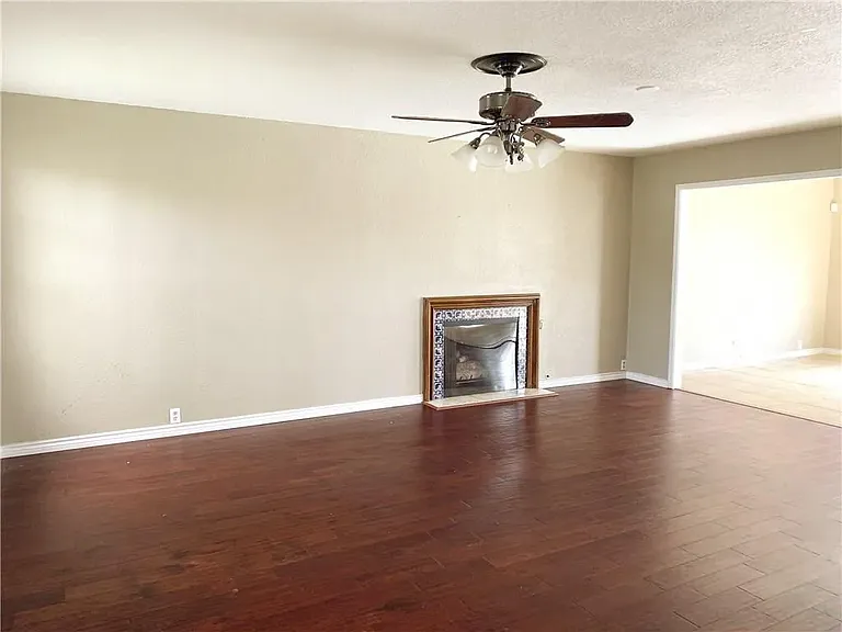7137 Pharaoh Dr — Photo 5