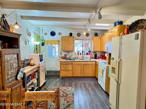 tucson-arizona-448592735 picture