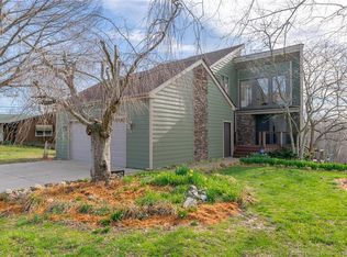 8A Island View Dr #A, Jeffersonville, IN 47130