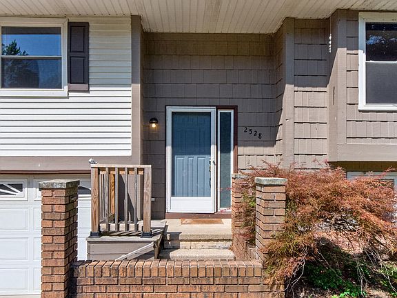 5th image of 2528 Tricia Dr
