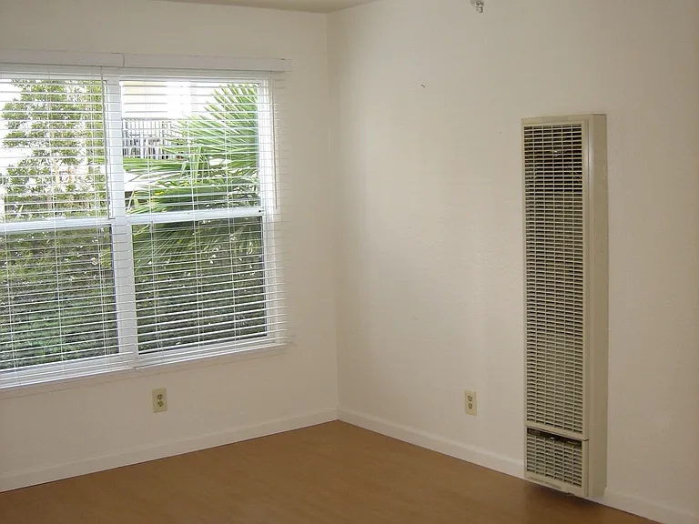 138 Leibrandt Ave — Photo 6