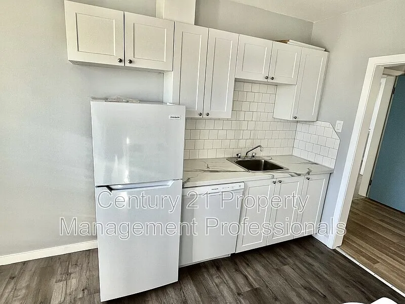 2 117th St NW #11235