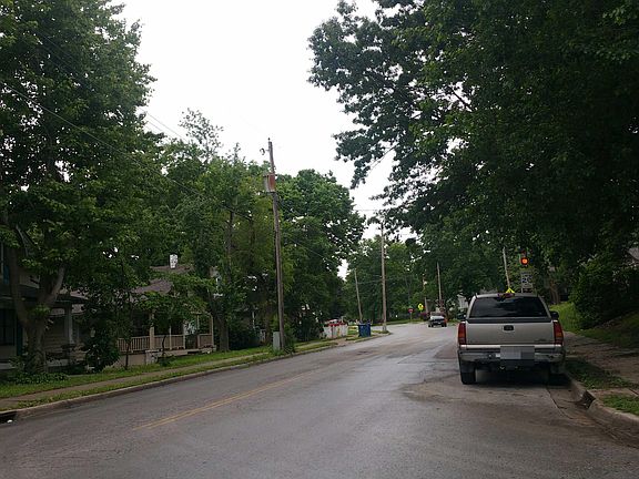 5th image of 800 N River Blvd