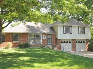6628 Garnett Dr, Shawnee, KS 66203