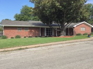 200 Gregg St, Albany, TX 76430