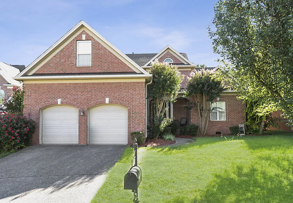 628 Applejack Ct