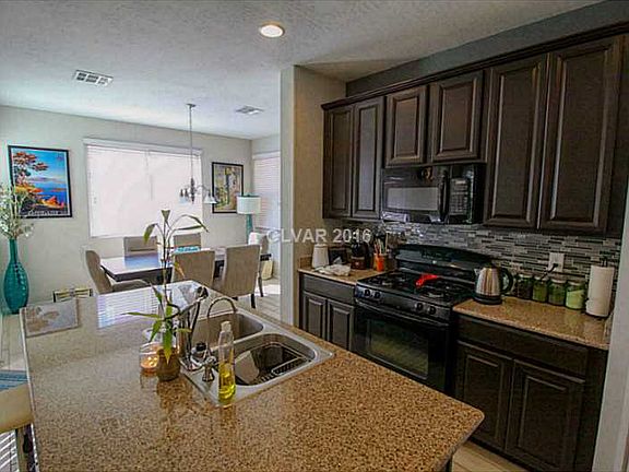 5th image of 7617 Jasmine Falls Dr