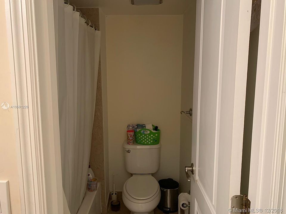 1st image of 197 Lakeview Dr