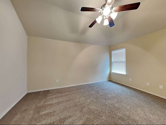 5th image of 5545 Thunder Bay Dr #1