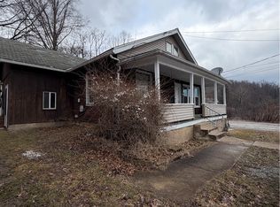 817 Thompson St #B, Turtle Creek, PA