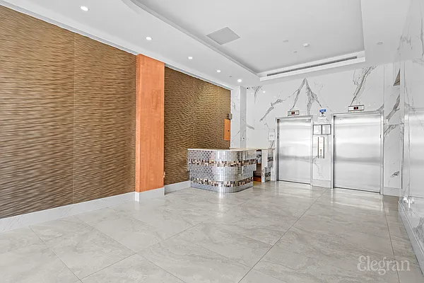 Sold by Elegran | media 12