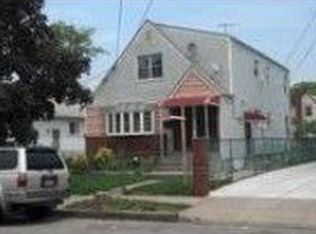 13915 182nd St, Springfield Gardens, NY 11413