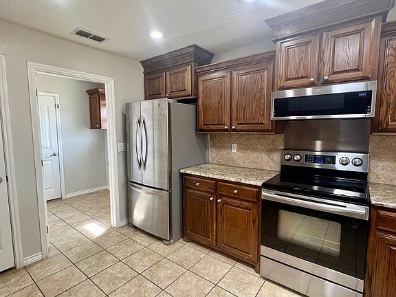 4th image of 4536 Sandstone Dr