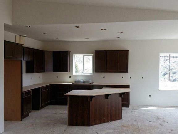 2nd image of 572 Lone Star Ct
